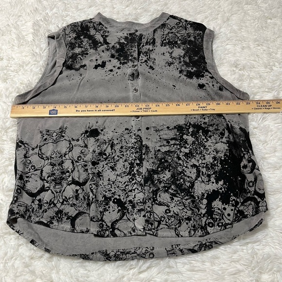 Harley Davidson | Abstract Skull Print Sleeveless Top - Picture 5 of 6